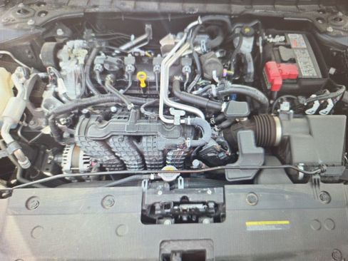 Used 2025 Nissan Altima 2.5 SV FWD image 19