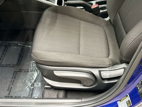 Used 2021 Hyundai Venue SE FWD image 23