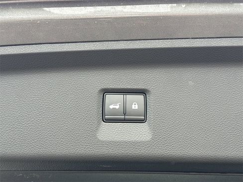 Used 2025 INFINITI QX60 Sensory w/ Vision Package image 14