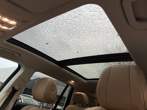 Certified 2024 Mercedes-Benz GLS 450 4MATIC image 27