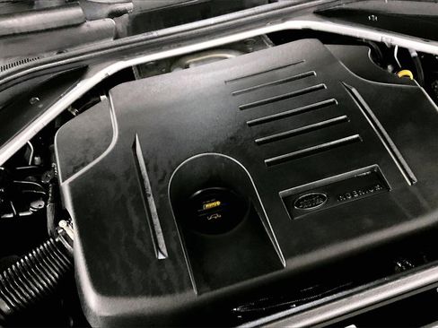 Certified 2024 Land Rover Range Rover Sport SE image 29