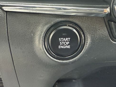 Used 2022 MAZDA MAZDA3 s image 27