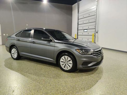 Used 2019 Volkswagen Jetta S w/ Driver Assistance Package FWD image 1