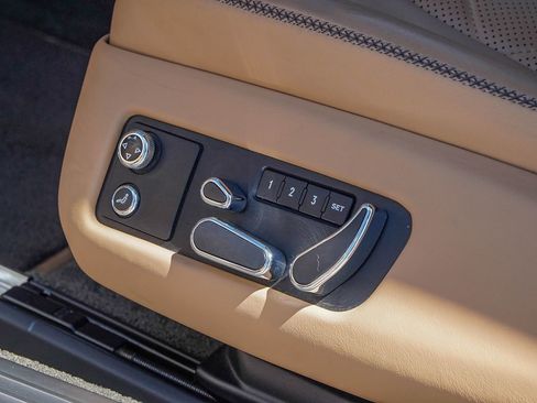 Used 2016 Bentley Continental GT image 36