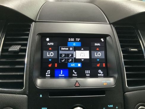 Used 2018 Ford Taurus SEL w/ Equipment Group 201A AWD/4WD image 26