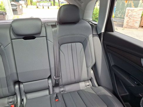 Used 2023 Audi Q5 2.0T Premium w/ Convenience Package AWD/4WD image 14