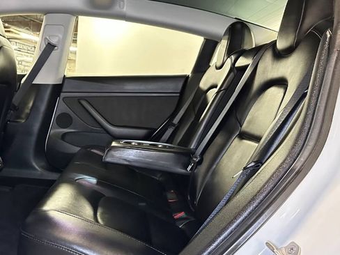 Used 2022 Tesla Model 3 Long Range AWD/4WD image 23