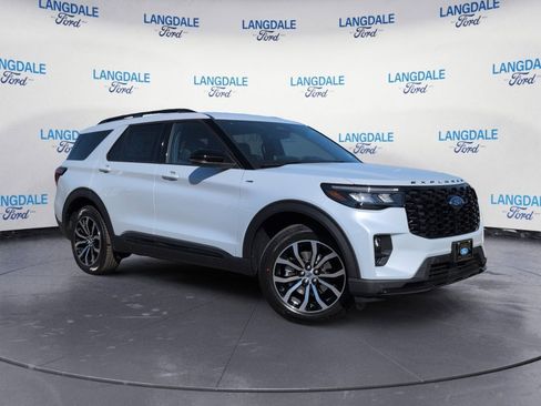 New 2026 Ford Explorer ST-Line w/ Premium Package RWD image 2