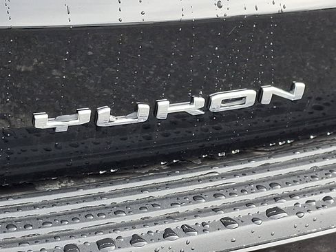 New 2026 GMC Yukon XL Denali w/ Sun & Power Step Package AWD/4WD image 13