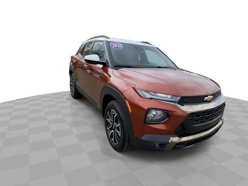 Used 2021 Chevrolet TrailBlazer ACTIV w/ Sun and Liftgate Package AWD/4WD image 4