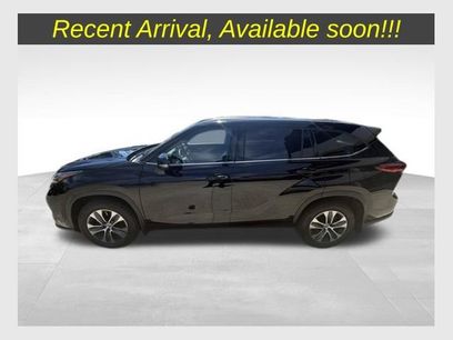 Used 2021 Toyota Highlander XLE