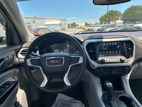 Used 2019 GMC Acadia SLT w/ LPO, Floor Liner Package FWD image 23