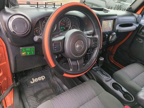 Used 2011 Jeep Wrangler Unlimited Sport image 11