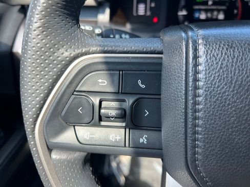 Used 2025 Toyota 4Runner SR5 image 35