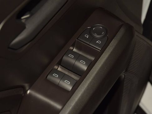 Used 2026 Chevrolet Colorado W/T AWD/4WD image 43