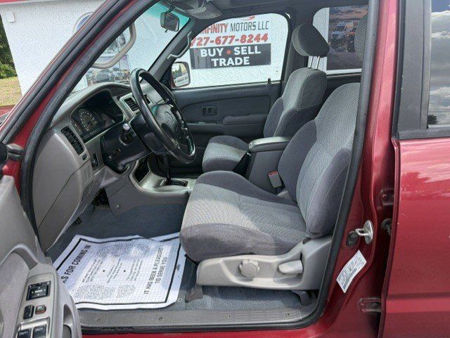 Used 2002 Toyota 4Runner SR5 RWD image 9