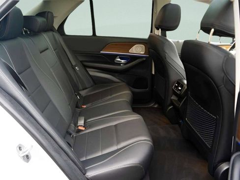 Used 2024 Mercedes-Benz GLE 450 4MATIC w/ Winter Package image 41