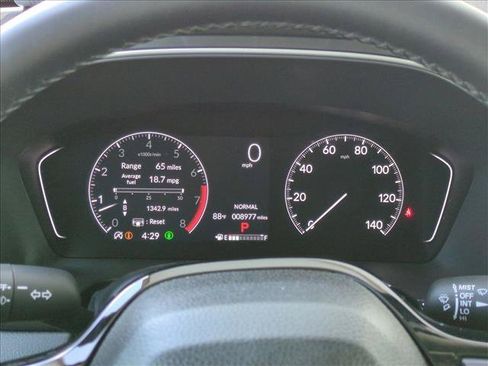 Certified 2025 Honda Pilot Touring image 11