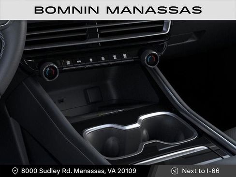 New 2026 Chevrolet Traverse LT w/ Sun and Wheel Package image 23