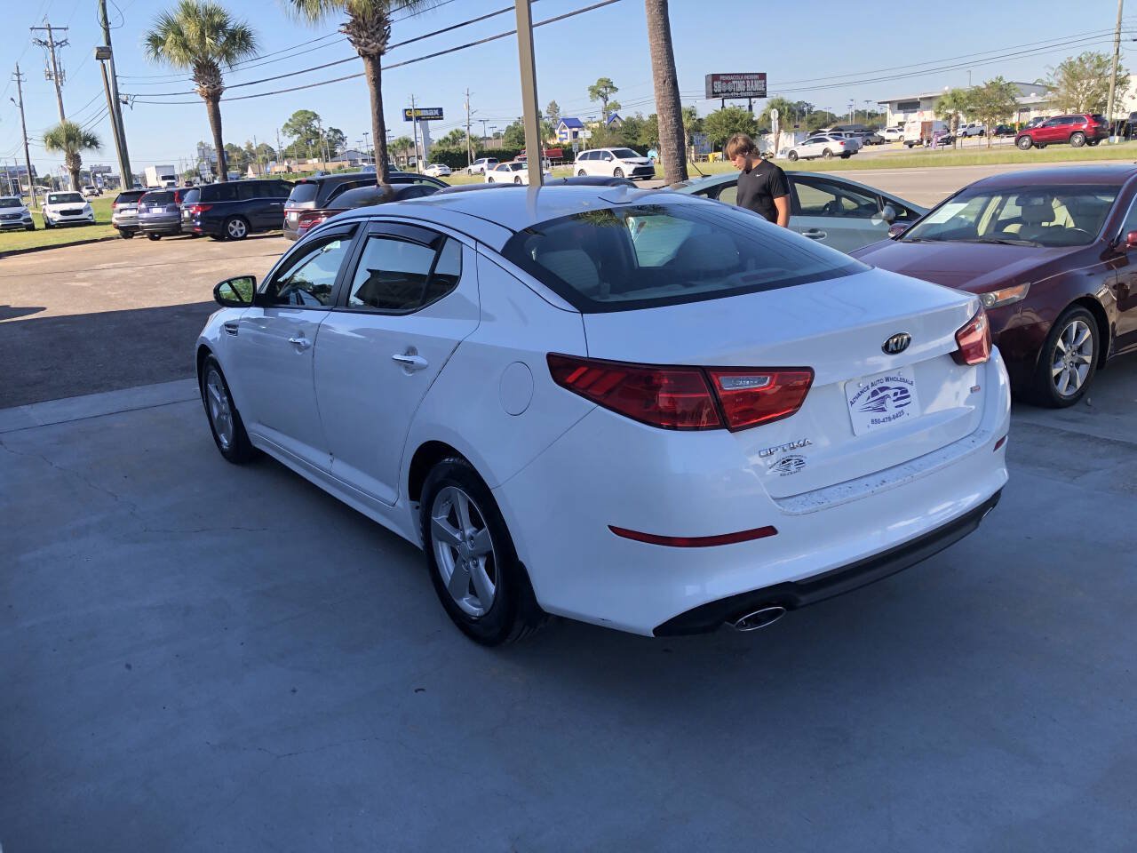 Used 2015 Kia Optima LX FWD image 3