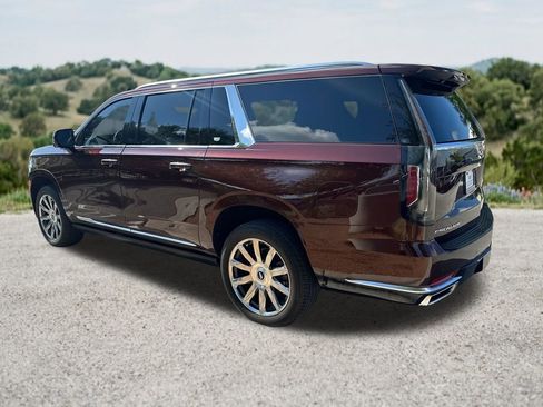Certified 2023 Cadillac Escalade ESV Premium Luxury Platinum w/ Heavy-Duty Trailer Package AWD/4WD image 7
