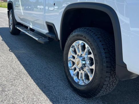 Certified 2025 Chevrolet Silverado 2500 LTZ w/ LTZ Plus Package AWD/4WD image 7