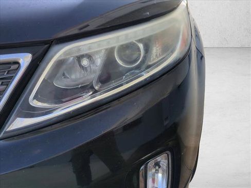 Used 2014 Kia Sorento SX w/ 3rd Row Package image 10