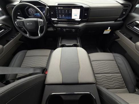 New 2026 Chevrolet Silverado 2500 ZR2 image 11