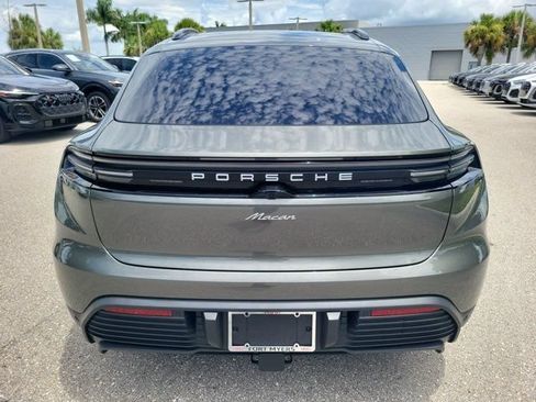 Used 2025 Porsche Macan Electric RWD image 6