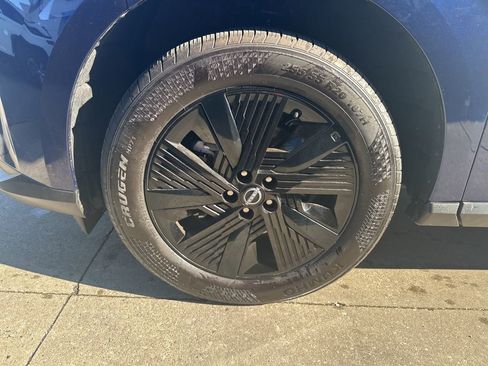 Used 2025 Nissan Murano SV image 6