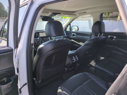 Certified 2023 Kia Sorento SX AWD/4WD image 27