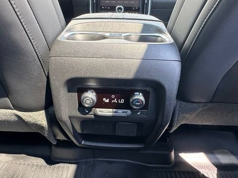 Used 2025 GMC Acadia Denali w/ Super Cruise Package AWD/4WD image 10