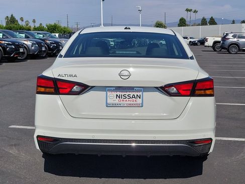 New 2026 Nissan Altima 2.5 SV FWD image 18