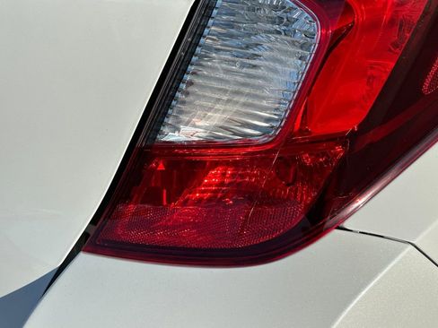 Used 2018 Honda Fit EX image 26