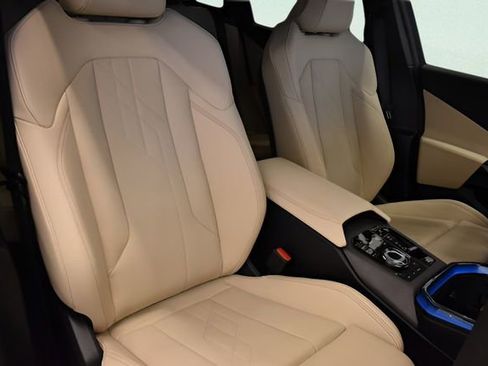 New 2026 BMW X3 xDrive30 w/ Premium Package AWD/4WD image 9