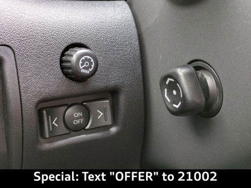 Used 2015 Lexus IS 250C w/ Luxury Package image 29