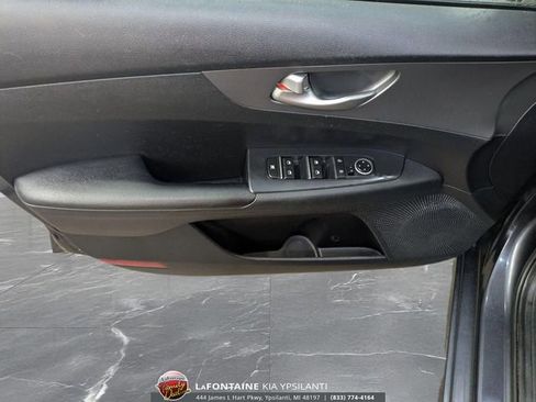 Used 2019 Kia Forte LXS FWD image 14