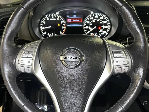 Used 2016 Nissan Altima 2.5 SL w/ 2.5 Technology Package FWD image 24