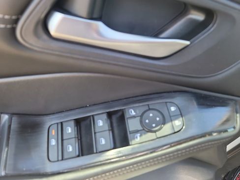 Used 2023 Nissan Rogue SV w/ SV Premium B Package FWD image 10
