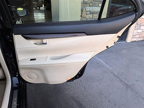 Used 2015 Lexus ES 350 Base w/ Premium Package image 25