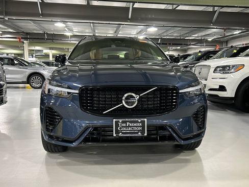 Certified 2024 Volvo XC60 T8 Ultimate w/ Climate Package AWD/4WD image 8