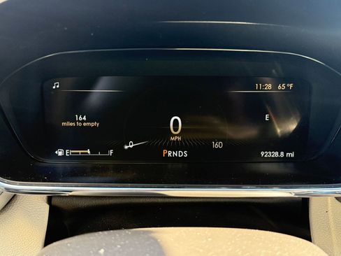 Used 2020 Lincoln Continental w/ Premium Package image 27