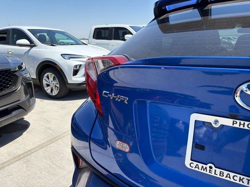 Used 2020 Toyota C-HR Limited FWD image 5