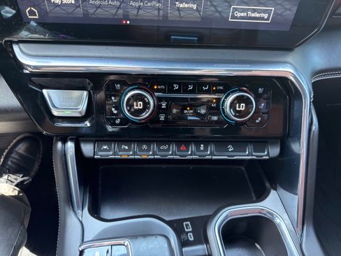 Used 2025 GMC Sierra 1500 Denali Ultimate image 33