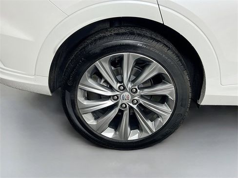 Used 2024 Buick Envista Avenir image 37