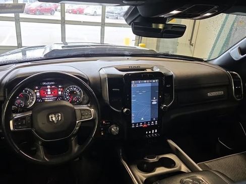 Used 2023 RAM 1500 Laramie AWD/4WD image 10