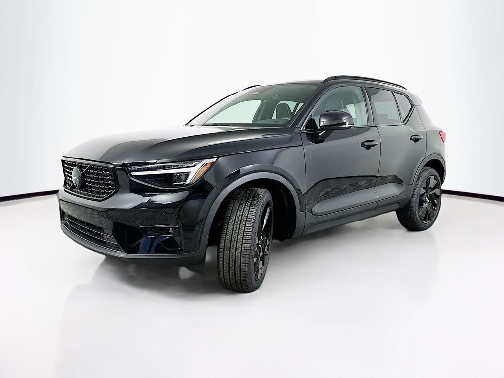 Used 2026 Volvo XC40 B5 Ultra w/ Protection Package Premier AWD/4WD image 1