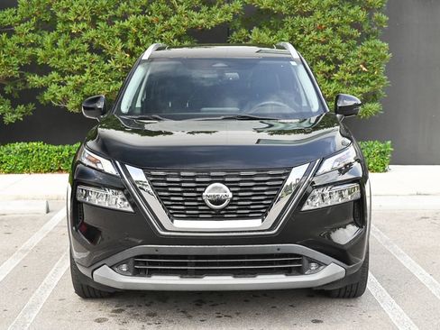 Used 2021 Nissan Rogue SL w/ Premium Package FWD image 2