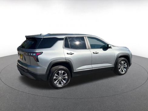 Used 2025 Chevrolet Equinox LT FWD image 15