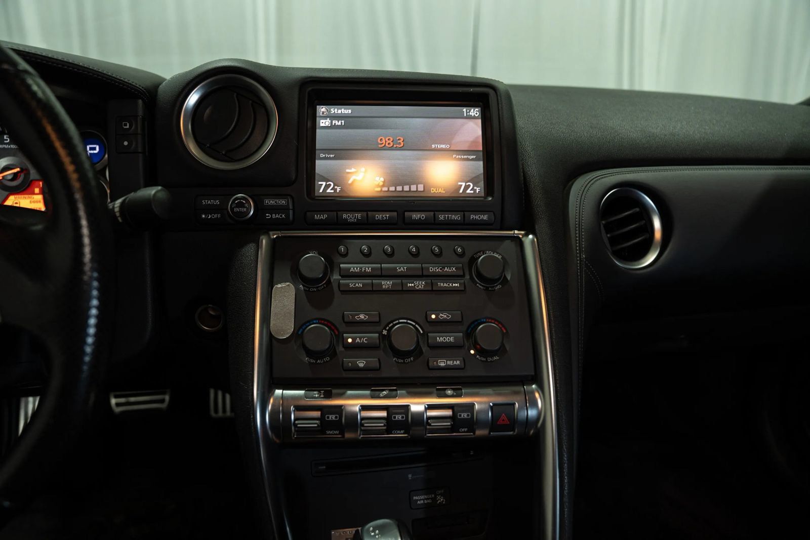 Used 2009 Nissan GT-R Premium AWD/4WD image 17
